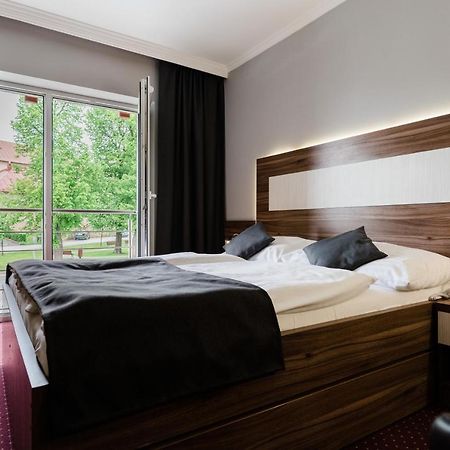 Hotel Menhard Екстериор снимка