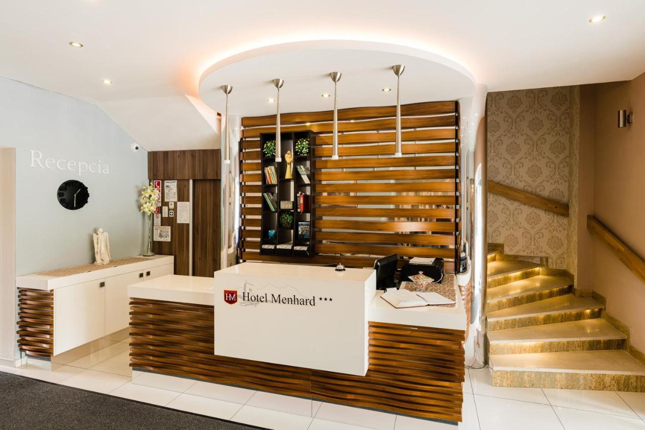 Hotel Menhard Екстериор снимка